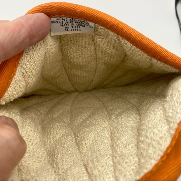 Williams Sonoma Pumpkin Shaped Fall Pot Holder - Picture 4 of 8